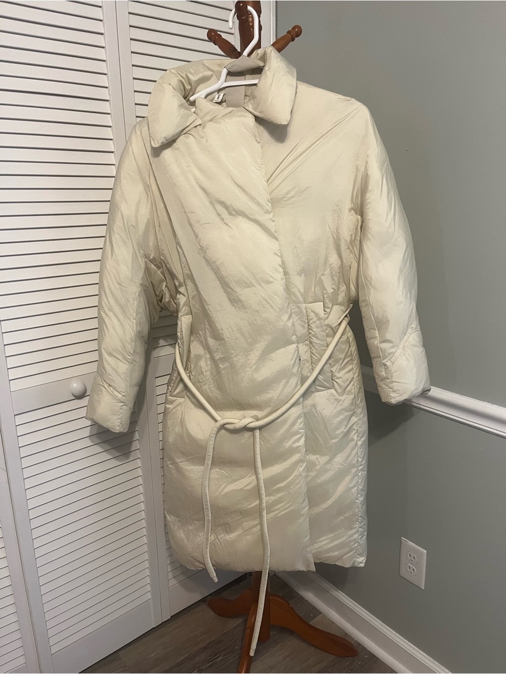 MNG Ivory Quilted Belted Puffer Coat